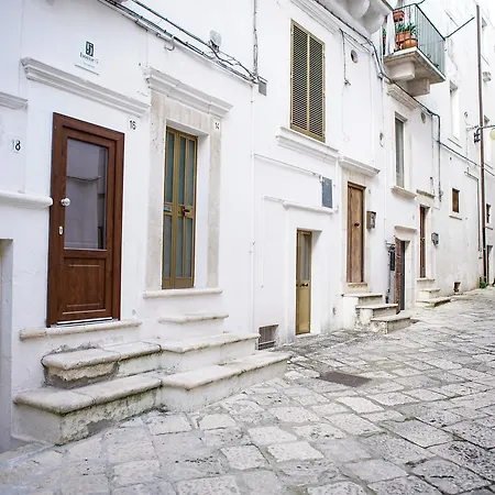 Home 5 - Via Nuova Putignano Exterior foto