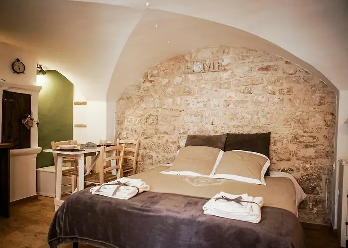Home 5 - Via Nuova